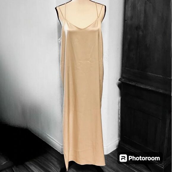 HALSTON HERITAGE NWT Sleeveless Double-Strap Satin Slip Maxi Dress Large - Picture 9 of 12